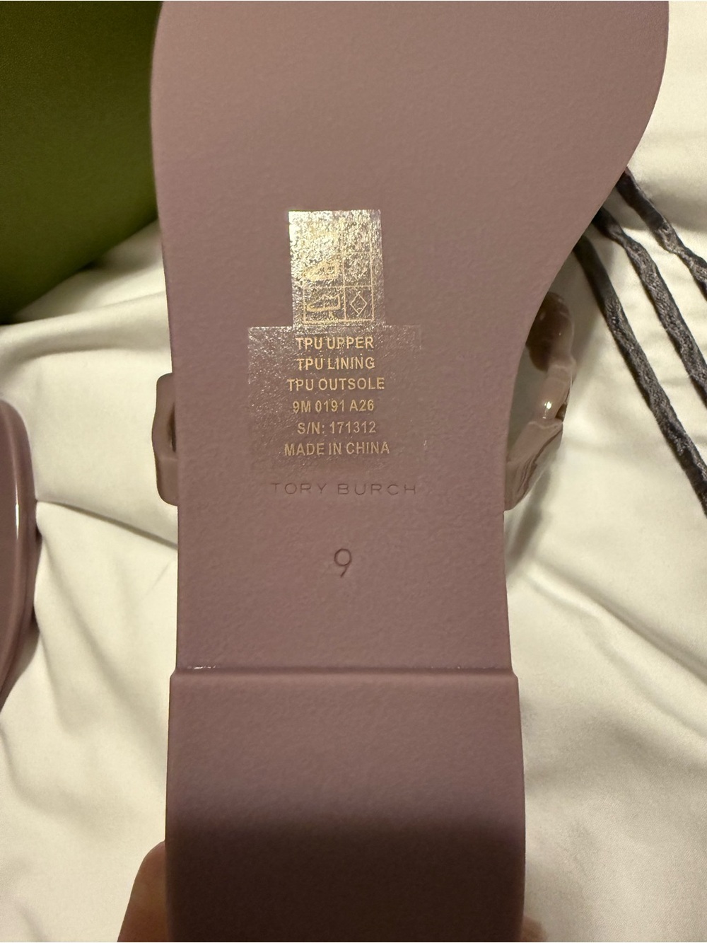 New Tory Burch Pink Gemini Chain-Link Jelly Flip Flops Light Mauve 9 - Picture 3 of 5